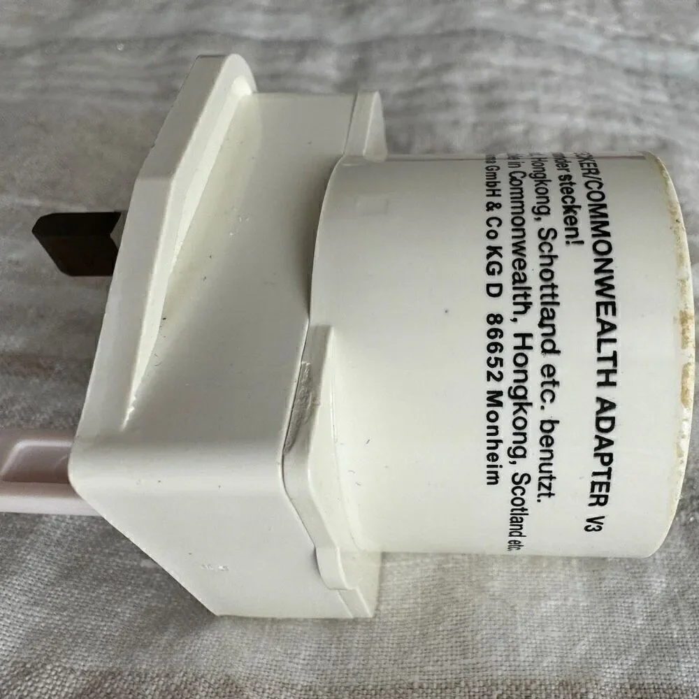 Travel Adapter Plug for Commonwealth - White